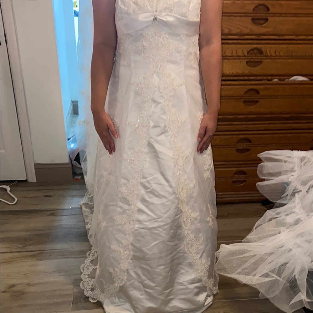 Alfred Angelo Elegant White Lace Wedding Dress